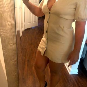 Avantlook mini dress. 100% Linen